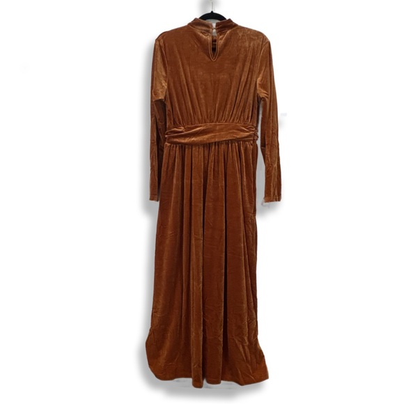 OYROSY Elegant Caramel Velvet Maxi Dress - Picture 3 of 4